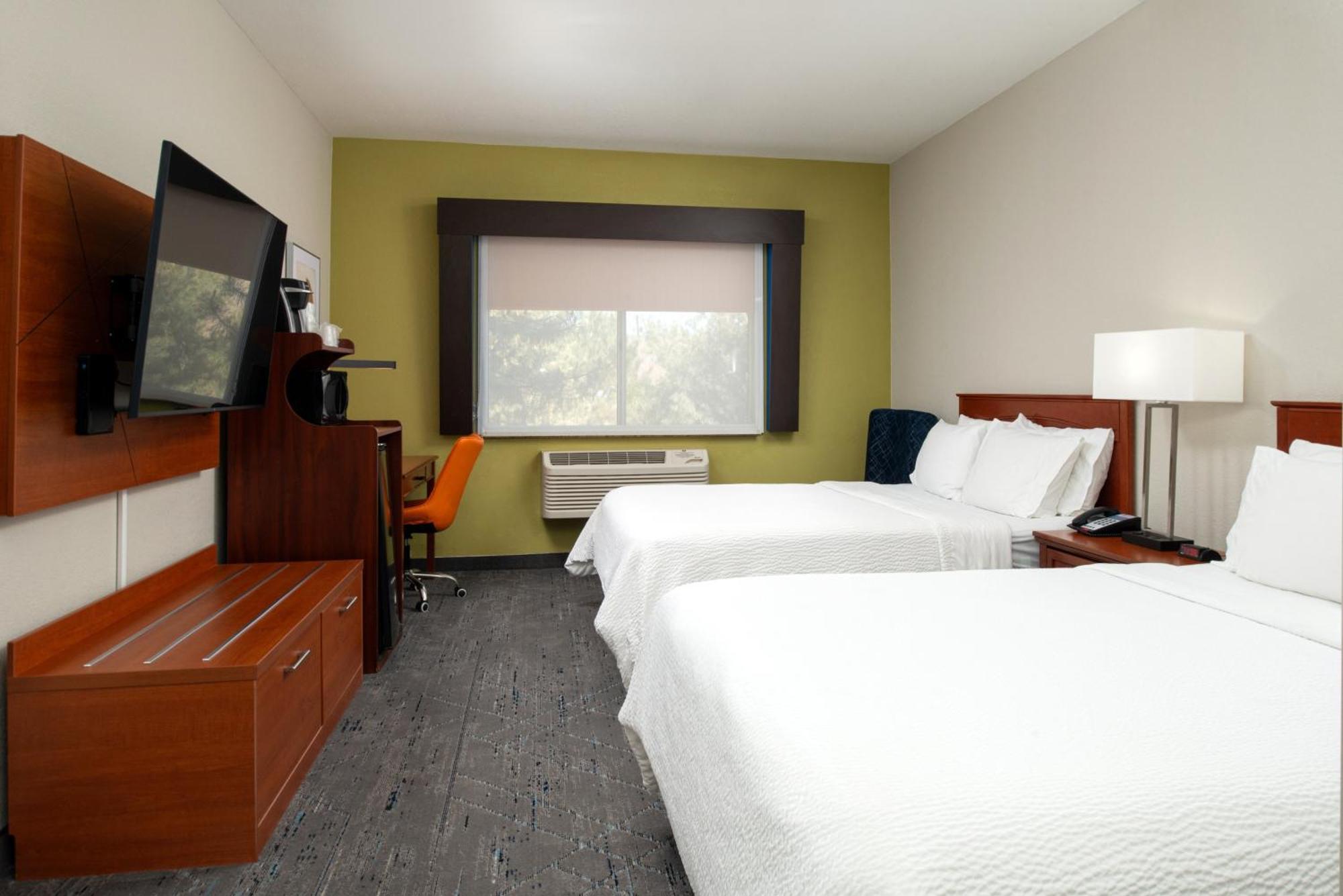 Holiday Inn Express Hotel & Suites Farmington By Ihg Exterior photo