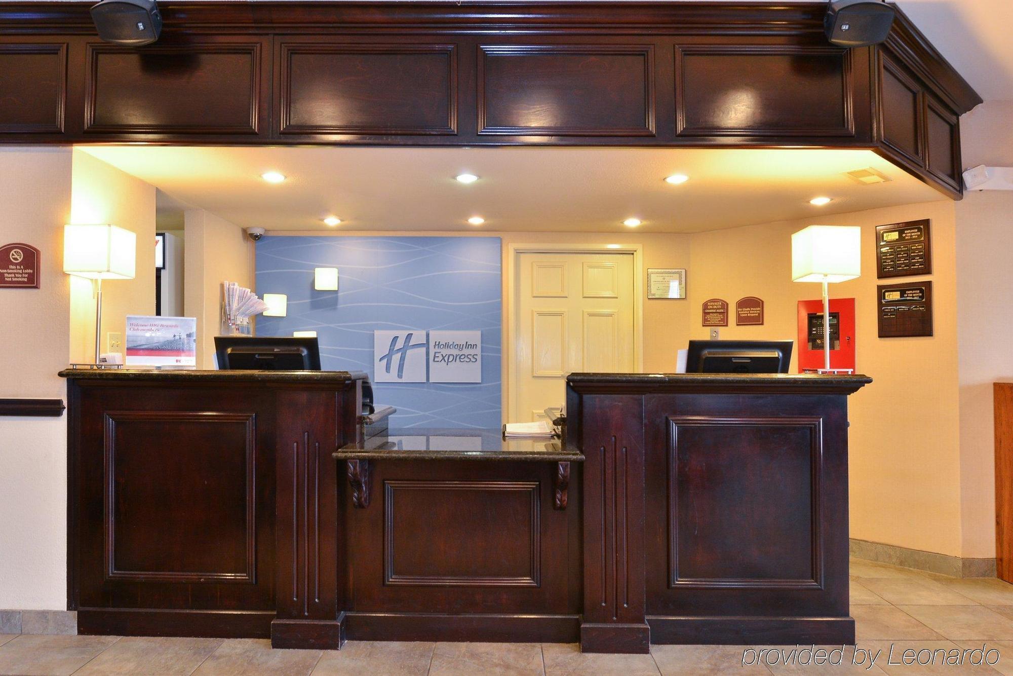 Holiday Inn Express Hotel & Suites Farmington By Ihg Exterior photo